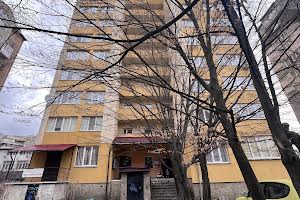 квартира за адресою Євгена Коновальця вул., 110