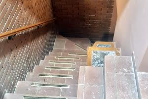 коммерческая по адресу Василия Тютюнника ул. (Анрі Барбюса), 5-А