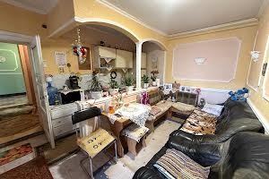 дом по адресу Центральна, 32