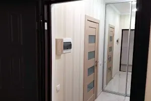 квартира за адресою Літературна вул., 8