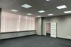 комерційна за адресою Голосіївська вул., 17
