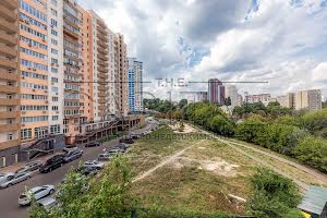 комерційна за адресою Київ, Голосіївська вул., 42