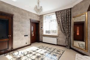 будинок за адресою Крутогірна вул., 8