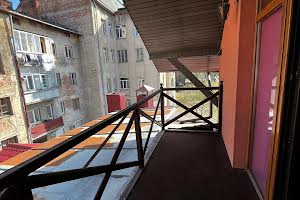 коммерческая по адресу Черновола ул., 20а