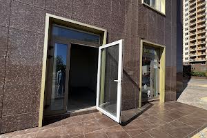 комерційна за адресою Перлинна вул., 12