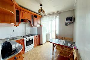 квартира за адресою Джерельна вул., 10