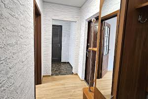 квартира за адресою Івана Миколайчука вул., 8