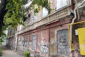 комерційна за адресою Прохоровська вул., 44