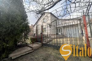 будинок за адресою Великолузька вул., 303