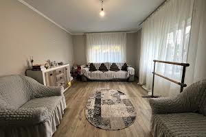будинок за адресою с. Липники, Центральна