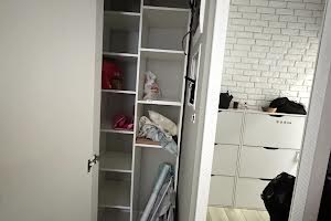 квартира за адресою Перлинна вул., 8