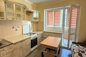 квартира за адресою Молодіжна вул., 62