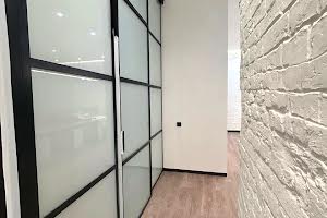 коммерческая по адресу Богдана Ступки ул. (Станіславського), 3