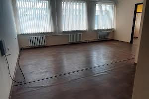 комерційна за адресою Мала Гончарівська вул., 28/30