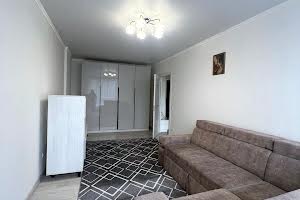 квартира за адресою Коновальця, 35