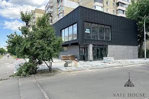 комерційна за адресою Ревуцького вул., 35а