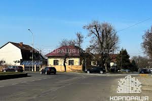 коммерческая по адресу Захисників України пл. (Дружбы Народов), 1