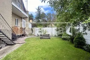 будинок за адресою Центральна вул. (Чапаєва)