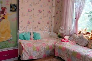 будинок за адресою 136-тя Садова вул.