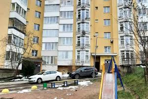 квартира за адресою Львів, Плугова вул., 6