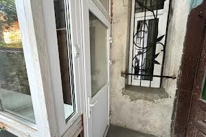 квартира за адресою Пантелеймона Куліша вул., 4
