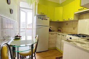 квартира за адресою Миколи Зерова вул., 11