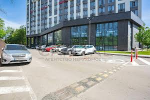 коммерческая по адресу Любомира Гузара просп. (Космонавта Комарова), 9б