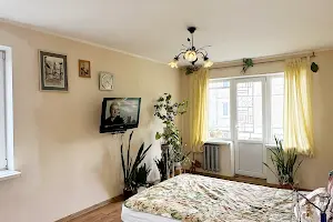 квартира за адресою Дмитра Яворницького вул. (), 9а