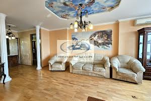 квартира за адресою Святотроїцька вул., 94