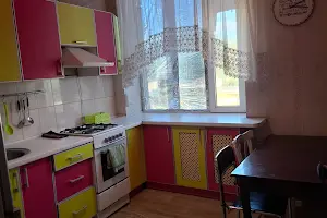 квартира за адресою Металургів просп., 8