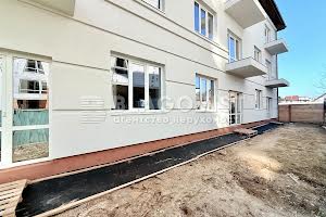 комерційна за адресою Райдужна вул., 131