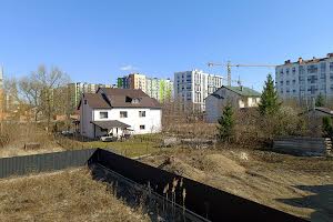 будинок за адресою 24 Серпня вул.