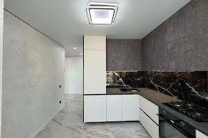квартира за адресою Флотська вул., 10б