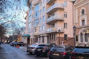 квартира по адресу Французский бульв., 5