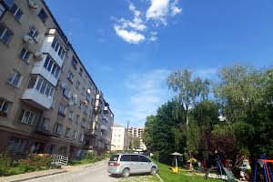 квартира за адресою Степана Бандери просп., 20