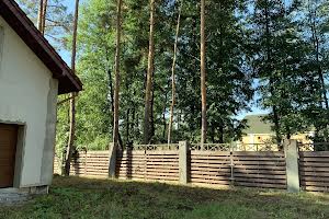 дом по адресу вулиця Миру