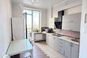 квартира за адресою Перлинна вул., 3