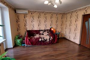 квартира за адресою Космонавтів, 68а