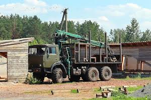 коммерческая по адресу Кібенка, 11а
