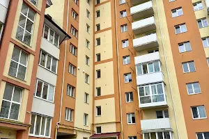 квартира за адресою Гайдамацька вул. (Марфи Струтинської), 13-Б