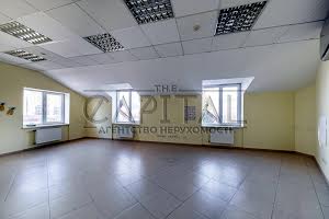 комерційна за адресою Польова вул., 61