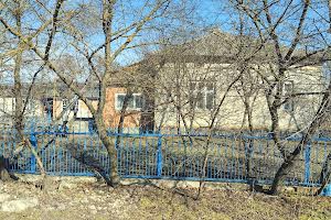 будинок за адресою Шкільна