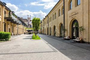 комерційна за адресою Князів Острозьких вул. (Московська), 8