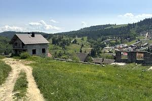 участок по адресу с. Поляница, 