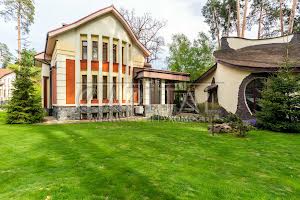 будинок за адресою Курортна вул., 9