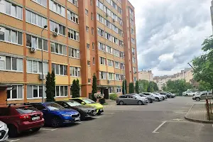 квартира за адресою Дмитра Іващенка вул., 2