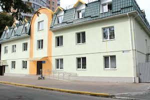комерційна за адресою Водопровідна вул., 10