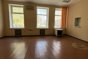 комерційна за адресою Степана Чобану вул. (Добровольського), 1