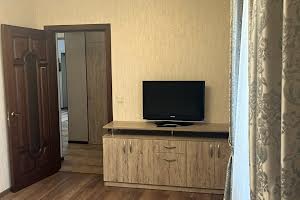 дом по адресу київська, 104