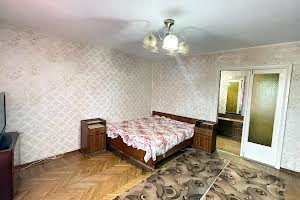 квартира за адресою Генерала Петрова вул., 74